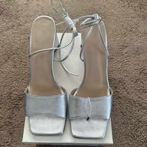 Luca Valentini Italian Luxury Silver Block Heel Sandals Size 40 Ankle Tie